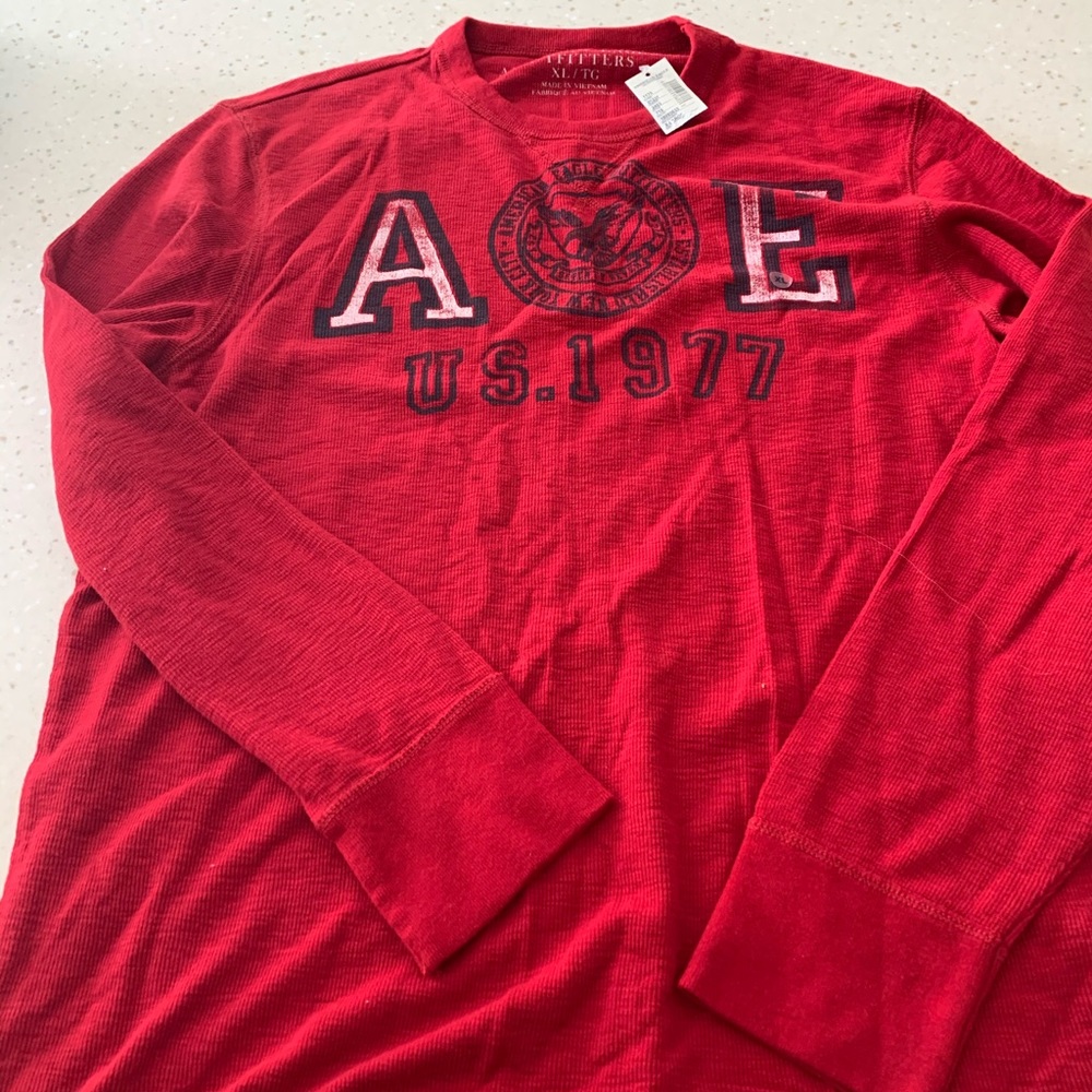American Eagle Long Sleeve